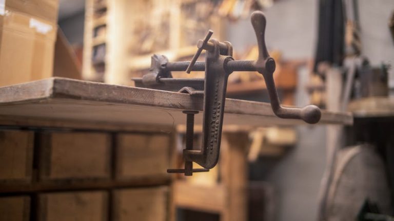 Best clamps and vises for woodworking