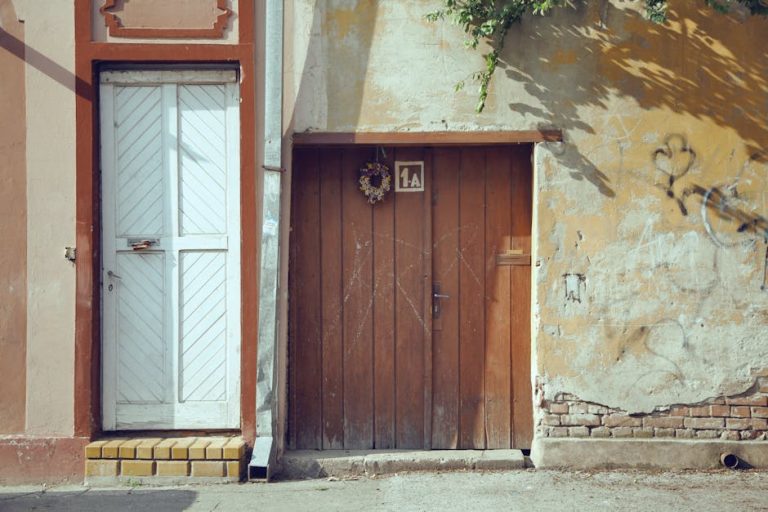 How to install a peephole in a door